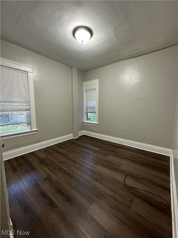 Foto del edificio - 3290 W 17th St