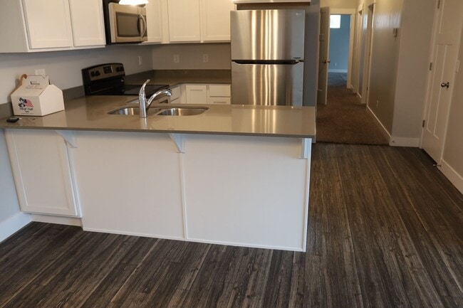 Building Photo - Beautiful Condo in Vineyard
