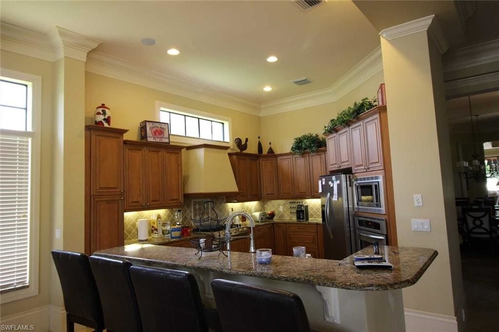 Foto del edificio - 5313 Bayshore Ave