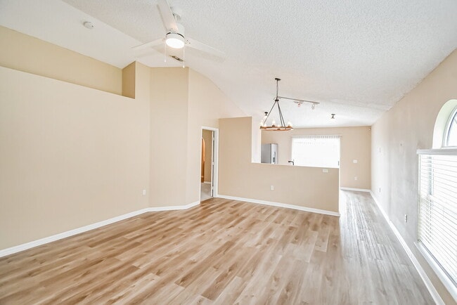 Building Photo - 3347 Net Ct