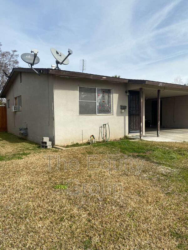 Foto del edificio - 290 E Whitney Ave