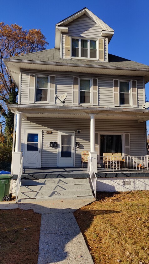 Foto principal - 4118 W Forest Park Ave