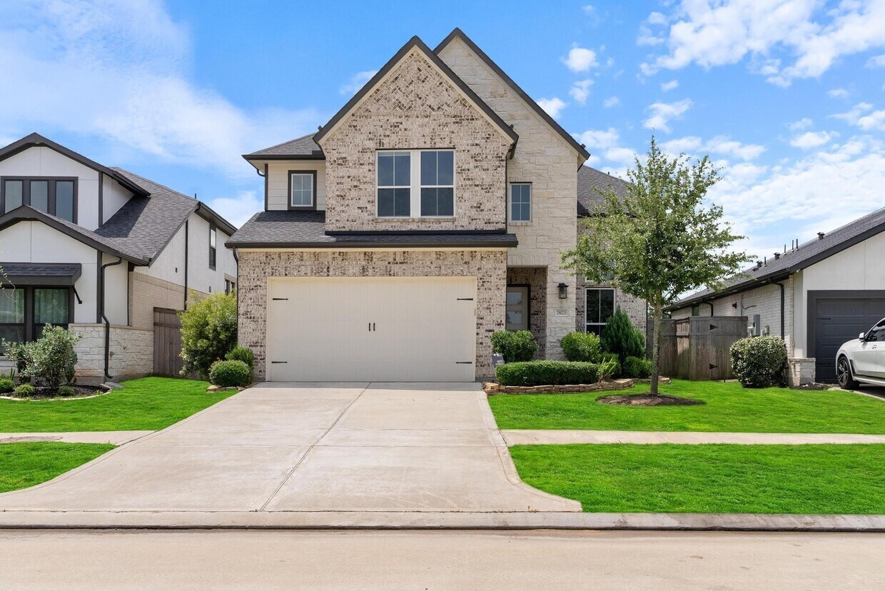 Primary Photo - 29023 Laurel Grove Ln