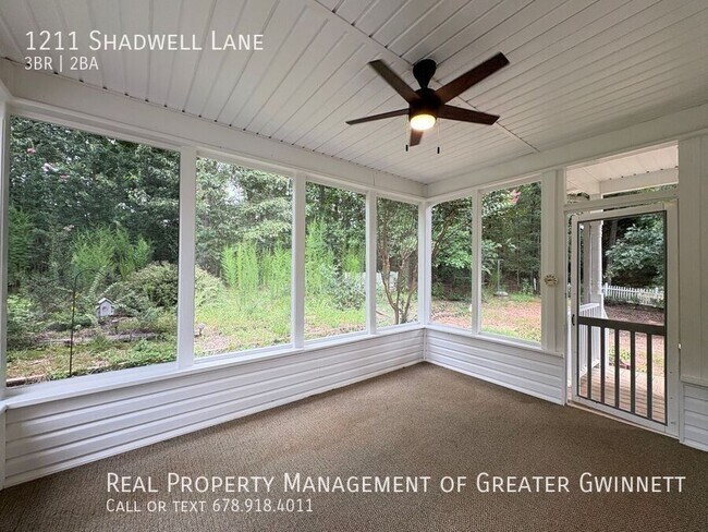 Foto del edificio - 1211 Shadwell Ln