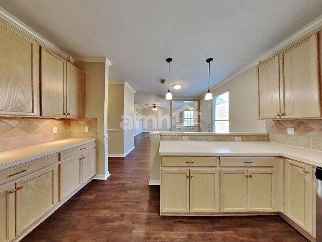 Building Photo - 3203 Farrel Hill St