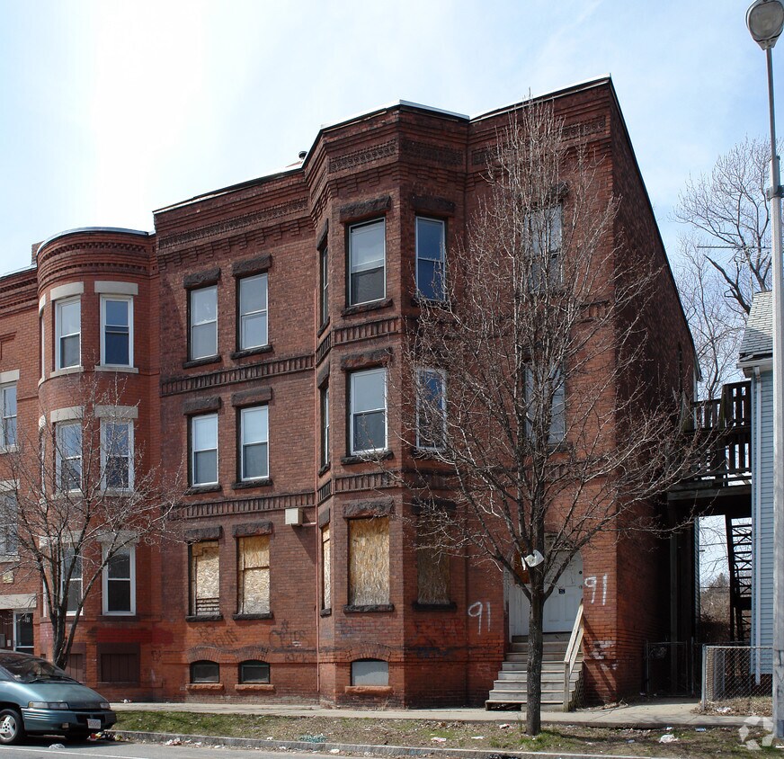 Primary Photo - 91 Beech St