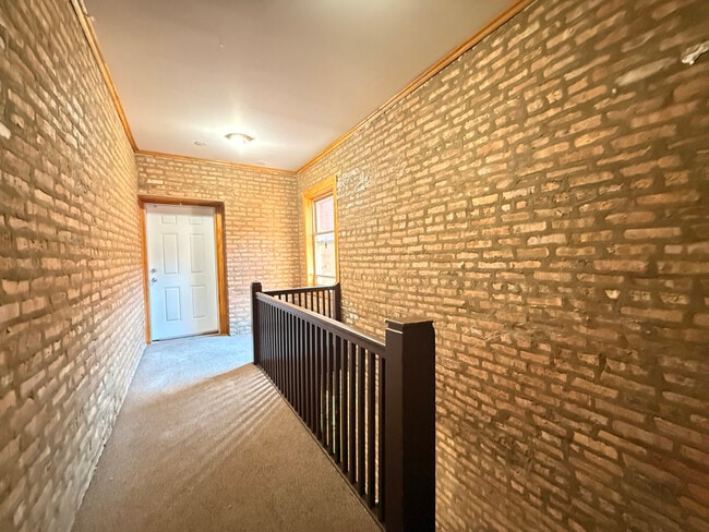 Foto del edificio - 1610 E 82nd St