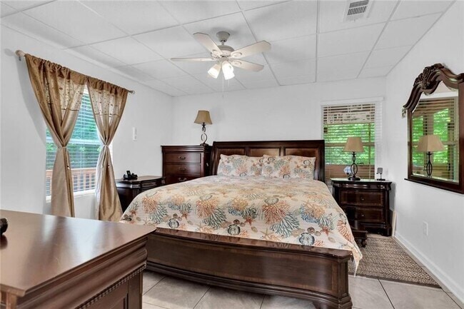 Building Photo - 3015 Spalding Ct