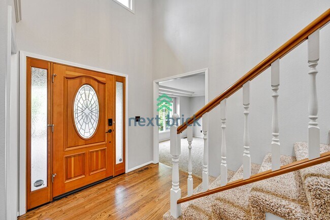 Foto del edificio - Beautiful 4 Bed 2.5 Bath single family hou...