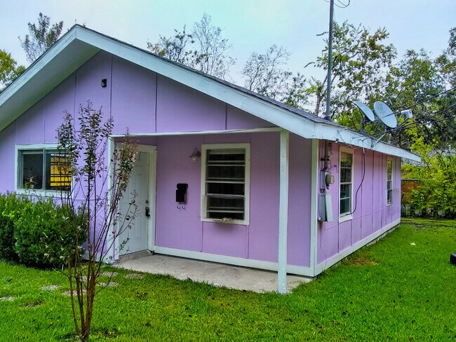 Foto del edificio - 5511 Crane St