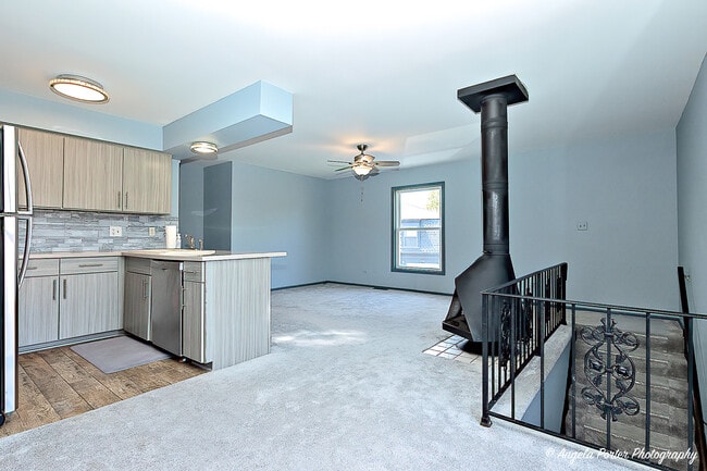 Building Photo - 1402 Inverrary Ln