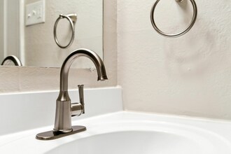 9400 Hurstbourne Park Blvd-55.jpg - The Rye Apartments