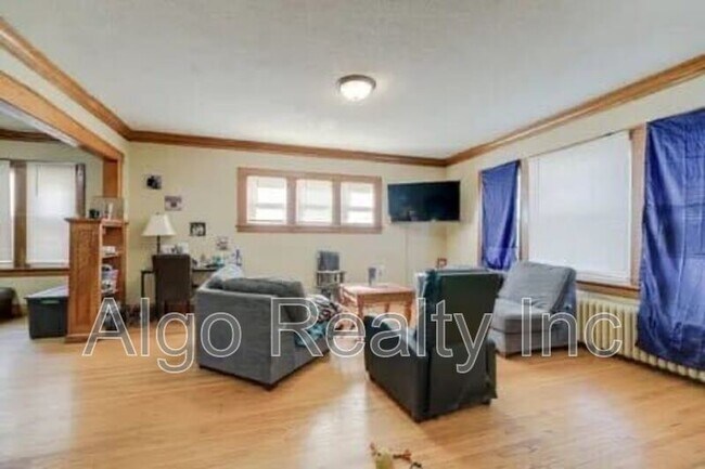 Foto del edificio - 2646 Dupont Ave N