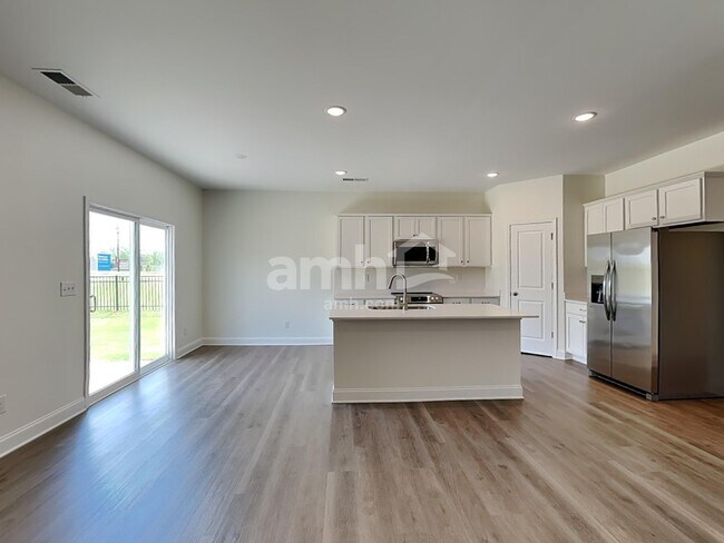 Foto del edificio - 3500 Lincoln Hts Ln