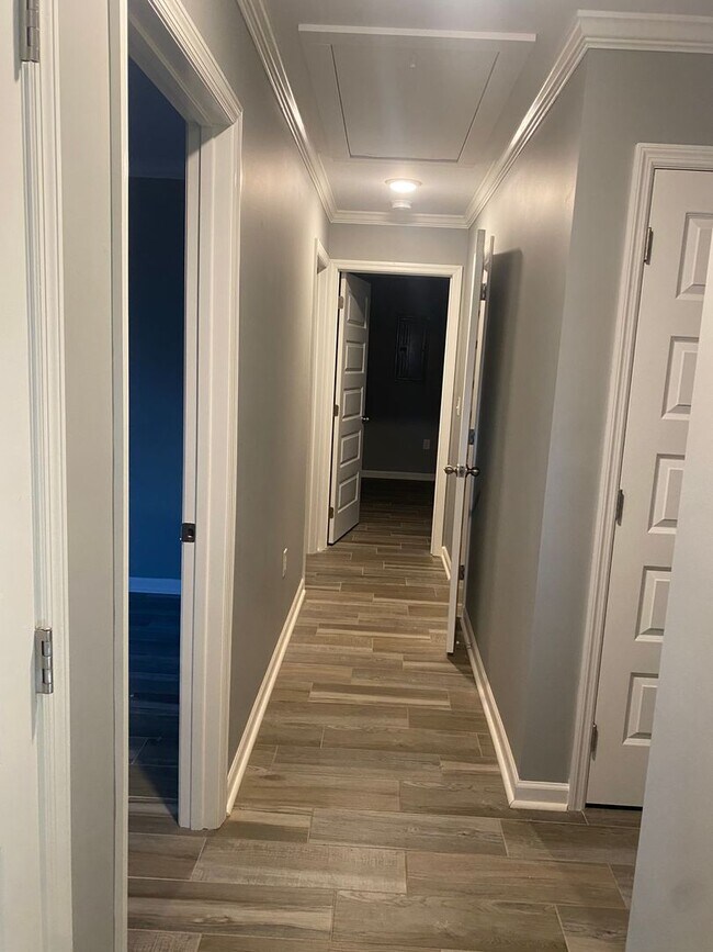 Building Photo - 3 bed 2 Bath Home - Florence, AL