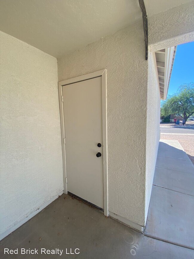 Building Photo - 3 br, 2 bath House - 1892 W Renaissance Ave