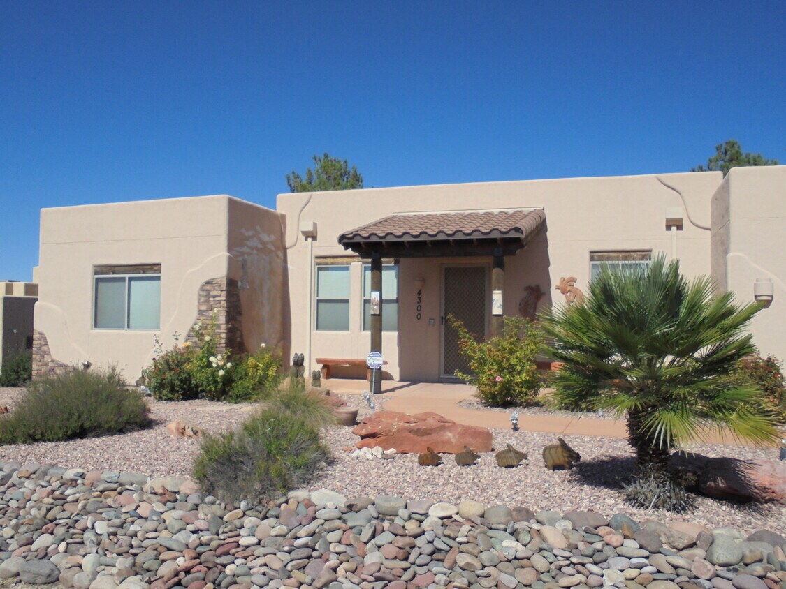 WOW! Price Reduced!!!! Fully Furnished In House Rental in