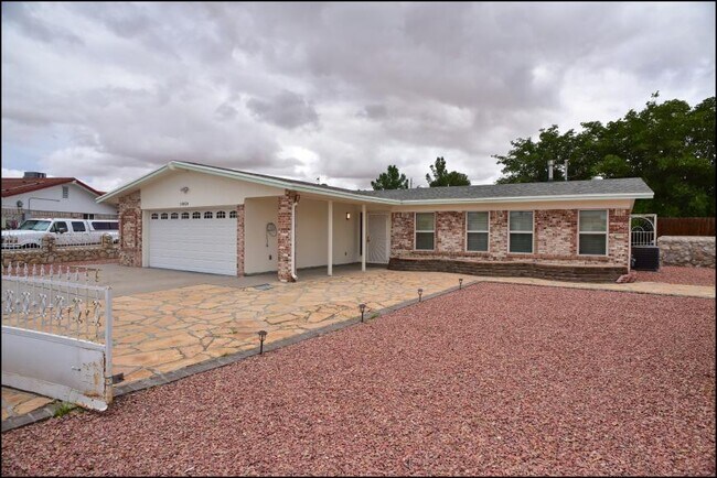 Building Photo - 3 bedroom in El Paso TX 79935