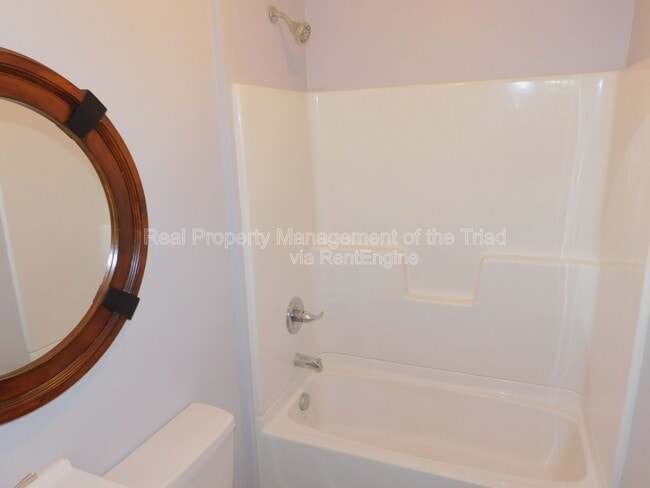 Building Photo - 201 Sheppard St