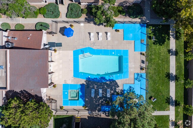 Piscina - Sunchase Apartments