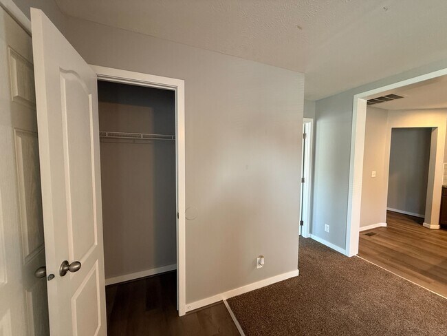 Foto del edificio - 71676 Heather Ct