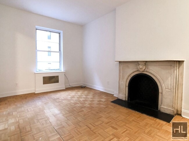 Building Photo - EAST 72 STREET