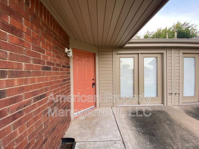 Foto del edificio - 13120 E 44th St