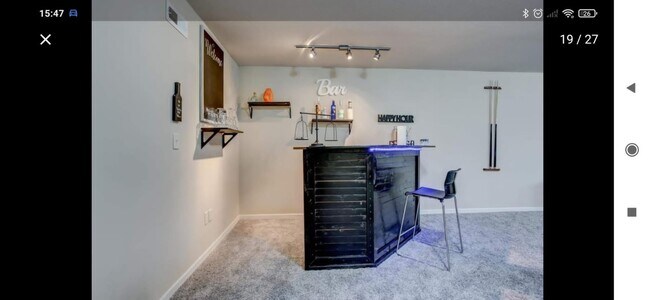 Foto del edificio - 216 W Poplar St