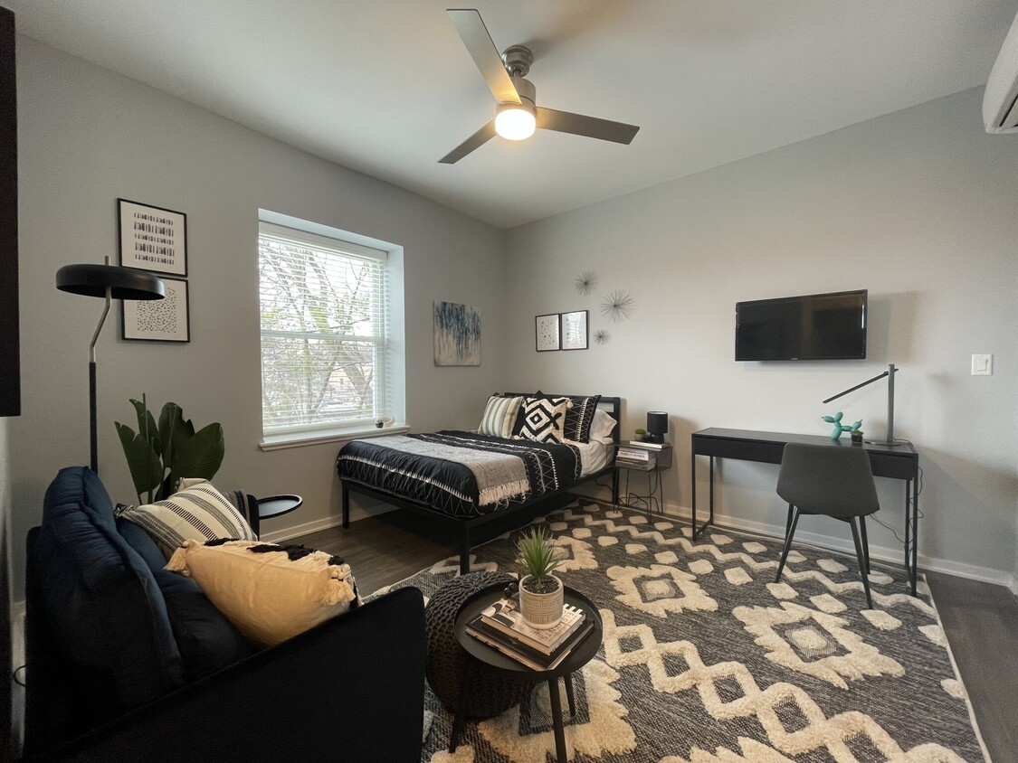 Primary Photo - Brand New Micro-Studio 2 Blocks from Edgew...