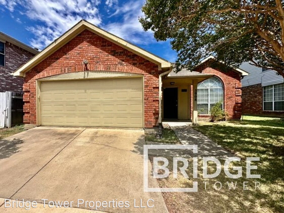 5908 Firethorn Dr, Dallas, TX 75249 House Rental in Dallas, TX