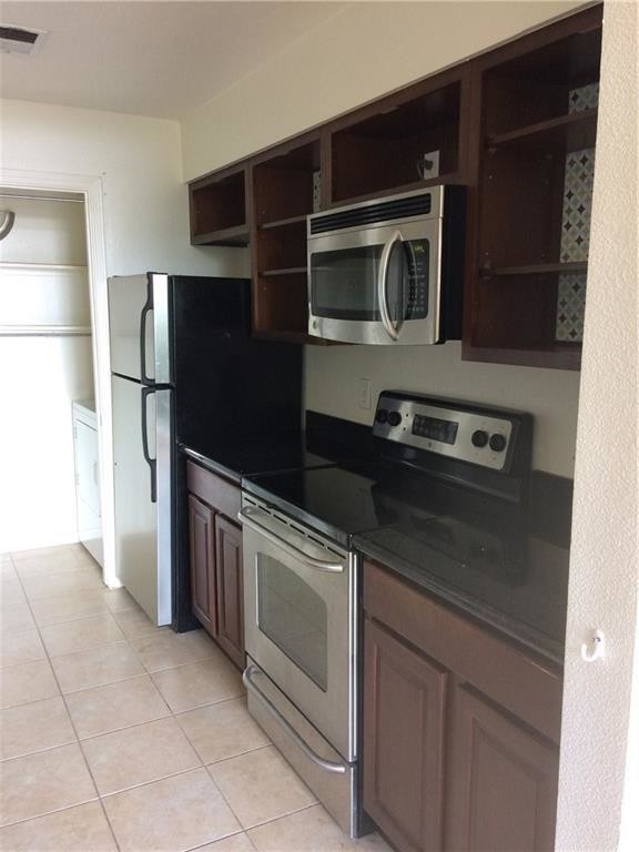 Building Photo - 6000 Shepherd Mountain Cove