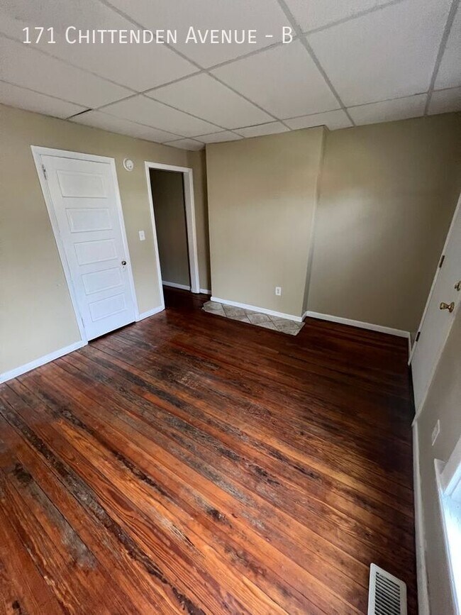 Building Photo - 171 Chittenden Ave