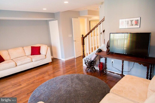 Foto del edificio - 4408 Lee St NE