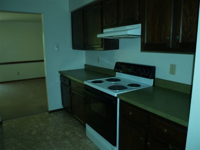 Building Photo - 5925 Joymont St