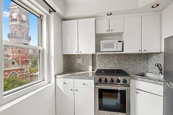 Foto del edificio - 69 W 9th St