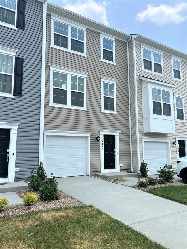 Foto del edificio - 140 Tye Ct