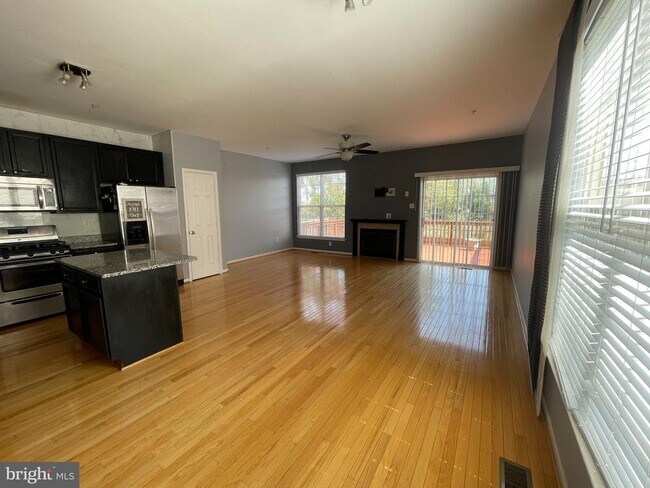 Foto del edificio - 5427 Upper Mill Terrace S
