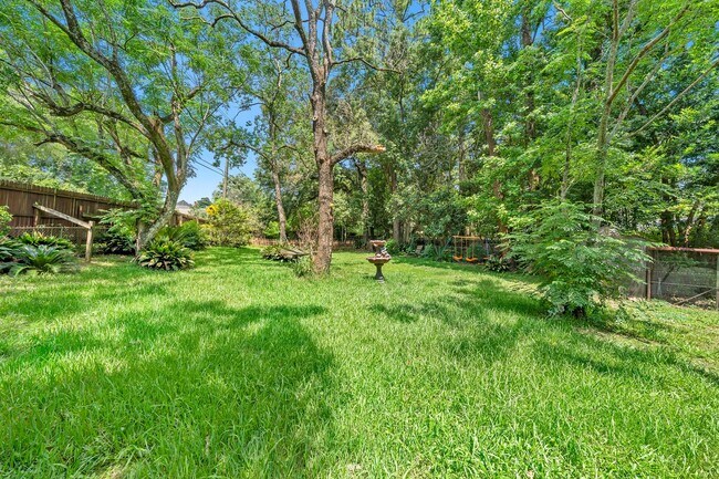 Foto del edificio - 3532 Spring Hill Ave