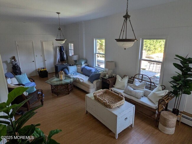 Foto del edificio - 206 Howell Ave