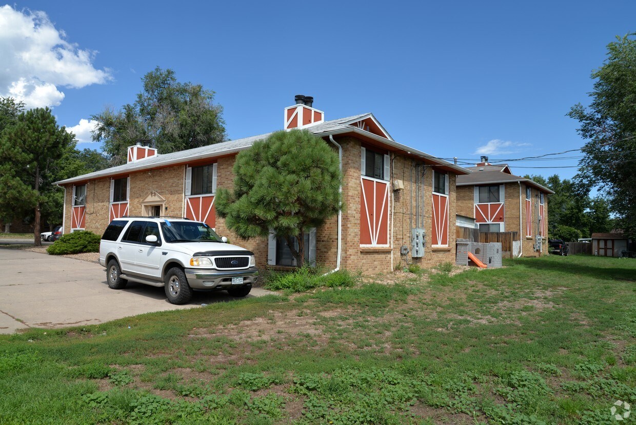 Building Photo - 3600 S Knox Ct