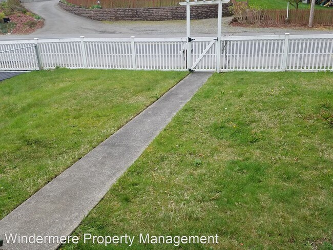 Foto del edificio - 3 br, 2.5 bath House - 5026 Chico Way NW