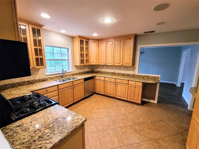 Building Photo - 5617 Shoal Creek Blvd