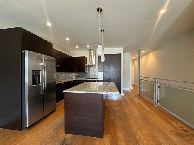 Foto del edificio - 1263 N Honore St