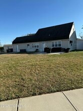 Building Photo - 987 Woodgate Ave