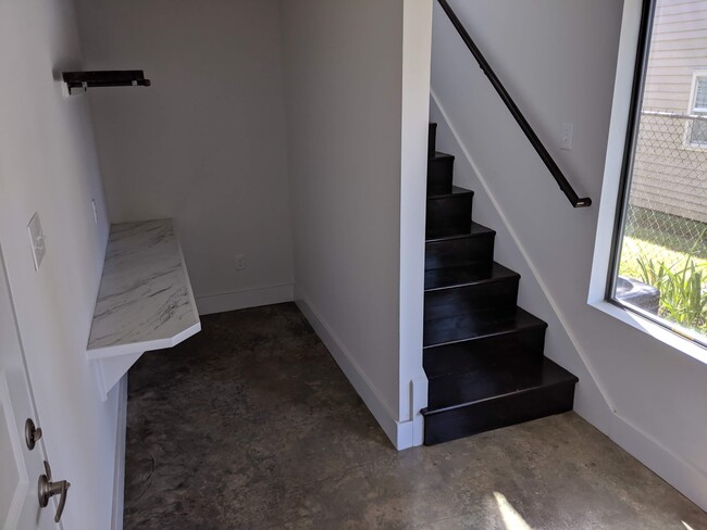 Downstairs Entrance, mud room w/laundry area - 112 Ragin Lofts Aly