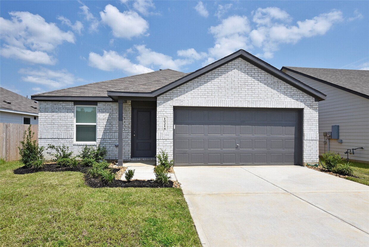 Primary Photo - 10218 Prairie Dunes Ln