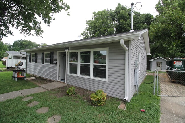 Building Photo - 9902 Appollo Ln