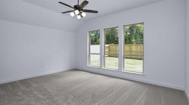 Foto del edificio - 535 Oakview Bend Dr
