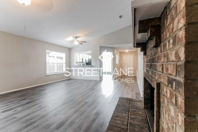 Building Photo - Charming 3 Bedroom in Grand Prairie!