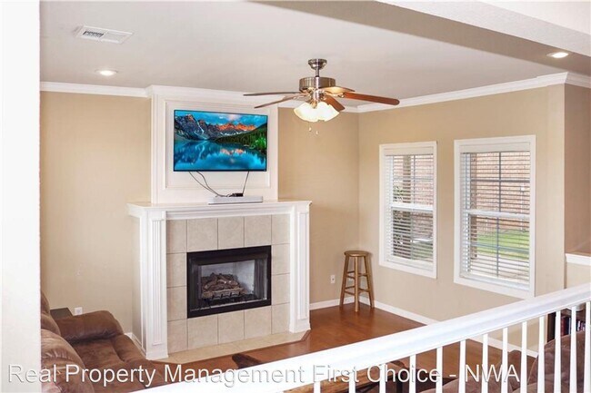 Foto del edificio - 3 br, 3 bath House - 729 N Rupple Road